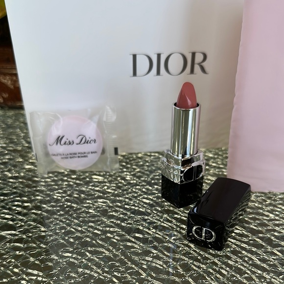 Dior Pink and Silver Cosmetic Bag Soft Puff Finish, Full Lipstick in Rose Feline - Picture 2 of 9